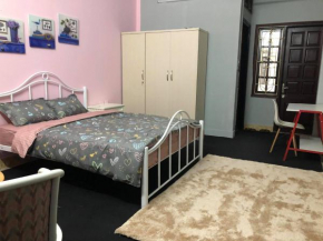 Netflix TV lovely studio near Ngoc Khanh lake in Ba Dinh